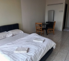 Трёхместные семейные апартаменты с видом на океан в Globallon Hotel Apartment