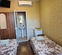 Двухместный номер Superior с балконом и с красивым видом из окна 2 отдельные кровати в Диковинка Сочи