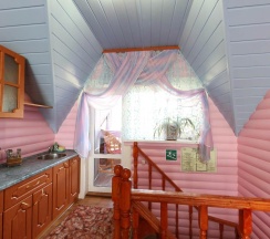 Коттедж с балконом в Аллюр