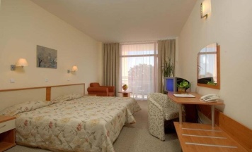 Люкс c 1 комнатой с балконом в Helios Spa