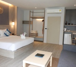 Двухместный семейный номер Deluxe с балконом (двуспальная кровать) в Palm Galleria Resort