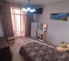 3+ местный Люкс с балконом в Лакшми