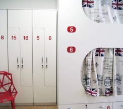 Кровать в общем номере (женский номер) в City hostel