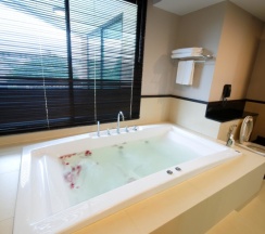 Люкс Royal в Tara Mantra Cha Am Resort
