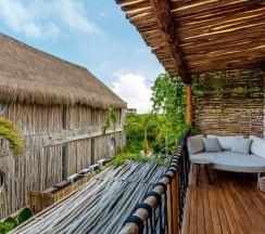 Двухместный номер Suki Deluxe с видом на сад двуспальная кровать в Hotel Shibari Tulum - Restaurant & Cenote Club