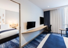 Номер Premium в Holiday Inn Express Bangkok Soi Soonvijai, an IHG Hotel