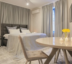 Улучшенная двухместная комната в Apart M
