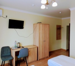 Двухместный номер Standard с балконом 2 отдельные кровати в Парацельс