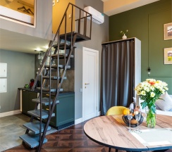 [54.3] Двухуровневые апартаменты с умной колонкой Алиса у Дворцовой площади, 30 кв.м. в Darooms