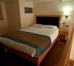 Двухместный полулюкс 2 отдельные кровати в Cromwell Crown Hotel