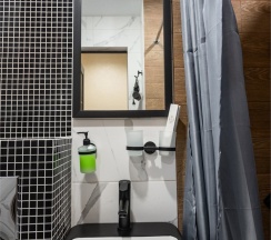 2 Одноместный номер(полу люкс),с двухспальной кроватью. в Аппартамент