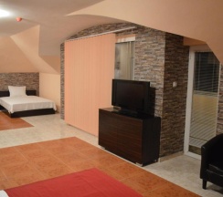 Полулюкс Deluxe в Bon Bon Hotel