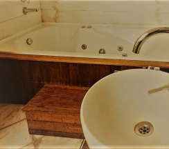 Двухместный люкс Улучшенный с террасой и джакузи двуспальная кровать в La Casa Cave