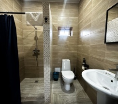 Стандарт 2-х местный (ДАБЛ) одна двуспальная кровать в Астонит