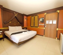 Двухместный номер Standard с балконом двуспальная кровать в 99 Residence Patong