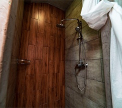 Кровать в 3-местном общем номере в Юсенги