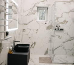Вилла с 3 комнатами с балконом и с видом на горы в Residence Village