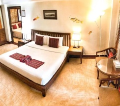 Номер семейный Deluxe с 2 комнатами в Birds and Bees Resort