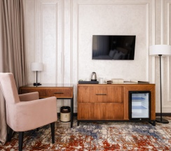 Двухместный полулюкс Superior с красивым видом из окна двуспальная кровать в GRAND MILDOM HOTEL