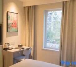 Двухместный номер Premium двуспальная кровать в Beijing Saga Hotel
