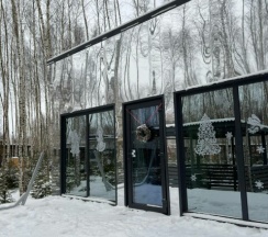 Стандартный дом с 2 спальнями, беседкой и мангалом в Мы дома-Зеркальный лес