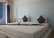 Номер Deluxe с балконом в Phuket Racha at Kata Homestay