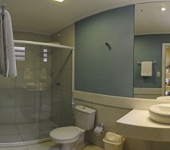 Двухместный номер Standard c 1 комнатой 2 отдельные кровати в Bahia Prime Hostel