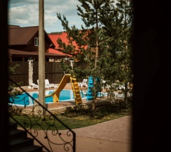 DELUXE FAMILY в Goldy Key