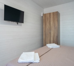 Двухкомнатный номер с выходом на бассейн в Green Village