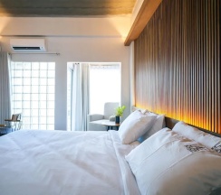 Трёхместный номер Superior в Laekhon Nonbai Hotel