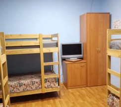 Кровать в общем номере в Zima