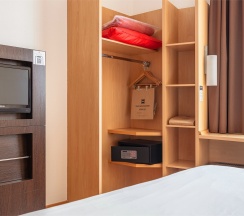 Номер Standard с 2 односпальными кроватями в ibis Moscow Paveletskaya