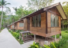 Двухместный номер Standard с красивым видом из окна двуспальная кровать в Jungle Koh Kood Resort