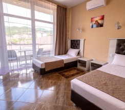 Две односпальные кровати, второй этаж в Ленивый тюлень