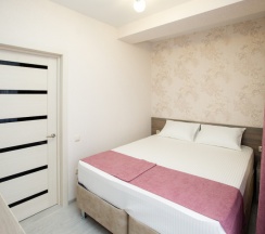 Улучшенные апартаменты с балконом в Alba inn apartments