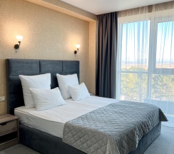 2-комнатный номер люкс полулюкс в Grand sapphire hotel