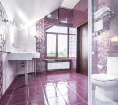 Двухместный полулюкс Мансарда с красивым видом из окна двуспальная кровать в Театр