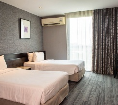 Двухместный номер Deluxe с балконом 2 отдельные кровати в Chor Cher - The Luxury Green Hotel