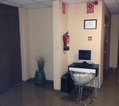 Двухместный номер Standard 2 отдельные кровати в Hostal Drassanes