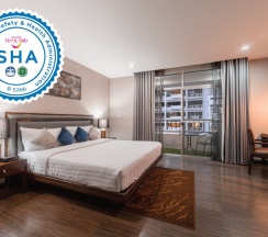 Трёхместный люкс Deluxe в Grand Asoke Suites Boutique Residence