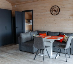 Четырёхместный коттедж с красивым видом из окна в Северное сияние