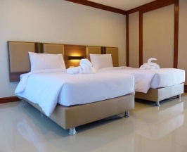 Двухместный номер Deluxe с балконом 2 отдельные кровати в The Impress Nan Hotel