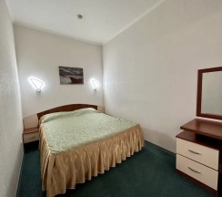 Апартаменты с 2 комнатами с балконом в Holiday