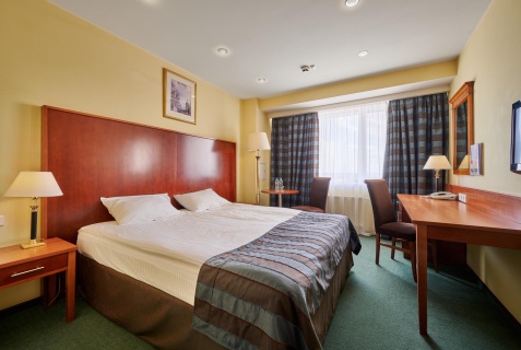 Москва: Отель Marins Park Hotel Москва Пражская
