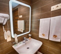 Двухуровневый Люкс с гидромассажной ванной в Tesoro