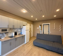 Хаусбот 1 с сауной в Времена Года