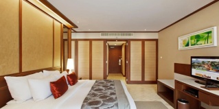 Патонг: Курортный отель Holiday Inn Resort Phuket by IHG