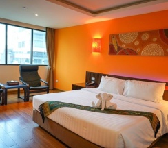 Двухместный номер Deluxe двуспальная кровать в Hotel Mermaid Bangkok