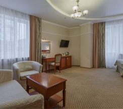 JUNIOR SUITE в Дегас