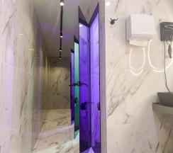 Двуспальная капсула (низ) в Deep Hotels